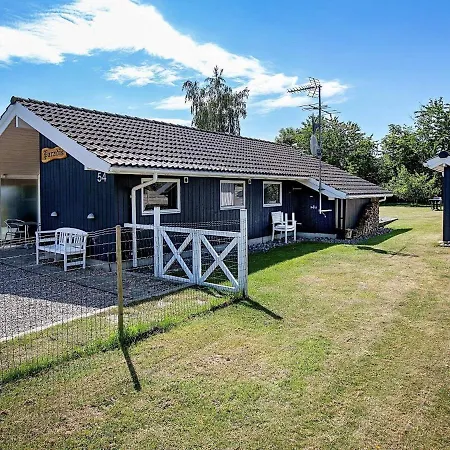 Casa vacanze 8 Person Holiday In Faxe Ladeplads *