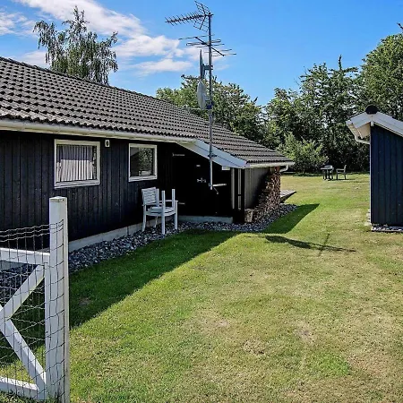 Casa vacanze 8 Person Holiday In Faxe Ladeplads