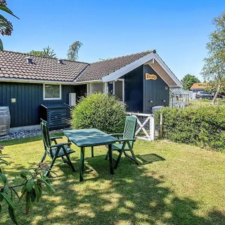 Holiday home 8 Person Holiday In Faxe Ladeplads *