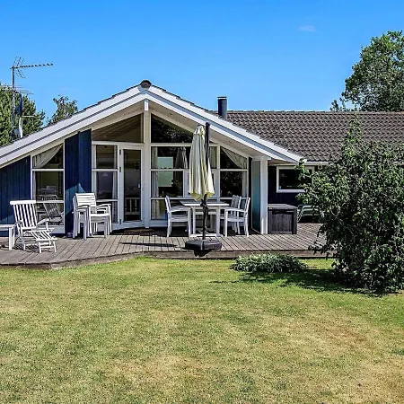 8 Person Holiday In Faxe Ladeplads Holiday home