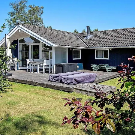 Casa vacanze 8 Person Holiday In Faxe Ladeplads Fakse Ladeplads
